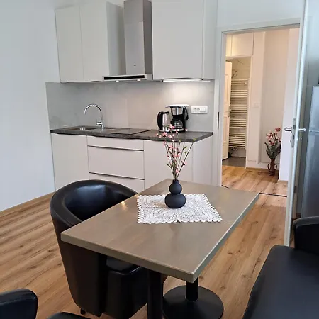 Apartma Lena 6 아파트