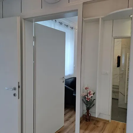 公寓 Apartma Lena 6 卢布尔雅那